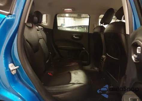 2018 Jeep Compass Altitude 4X4 из США, поврежденный, VIN 3C4NJDBB5JT298929